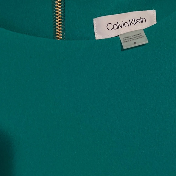 Calvin Klein - Picture 3 of 4